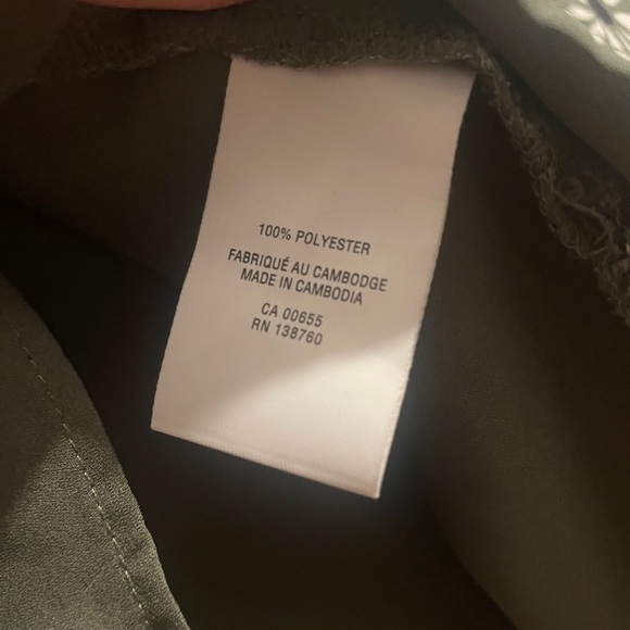 Flowy Floral Tank - Picture 3 of 3